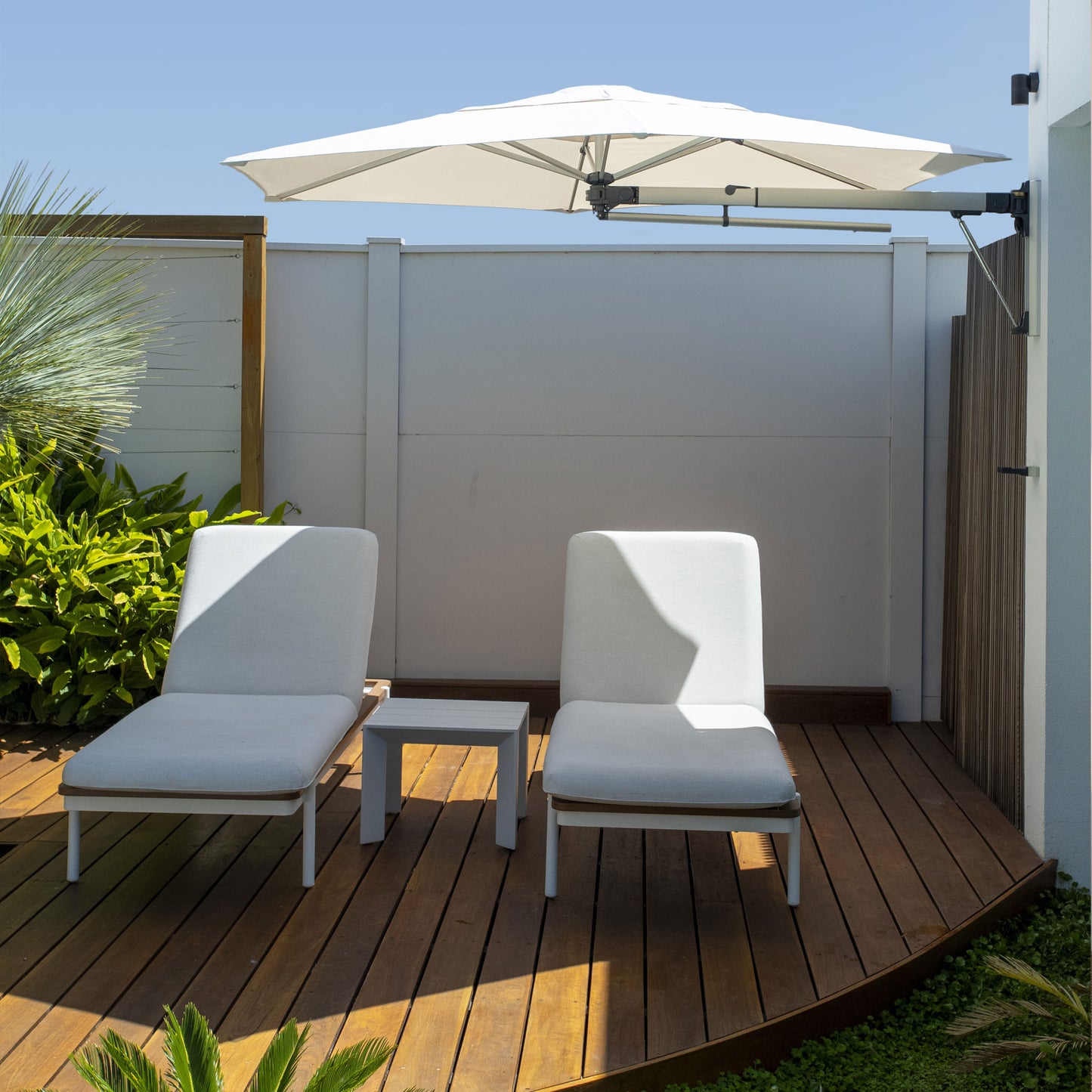 Shadowspec Retreat™ Wall Mounted Umbrella