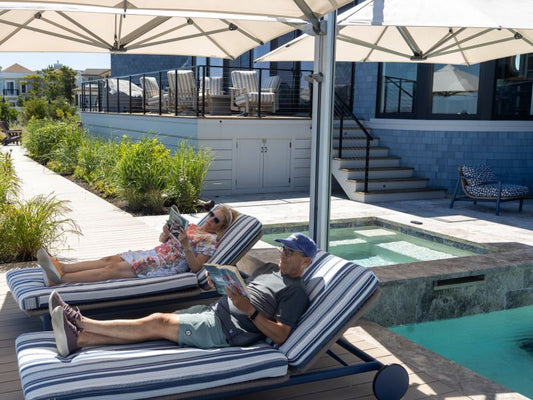 Cantilever Pool Umbrellas|||