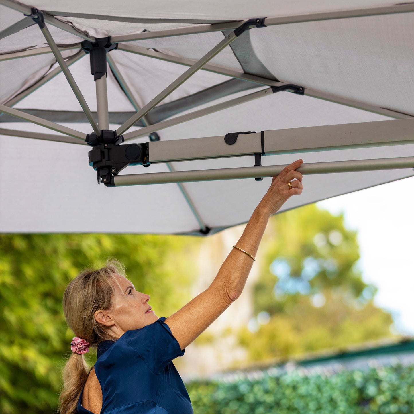 Shadowspec Retreat™ Wall Mounted Umbrella